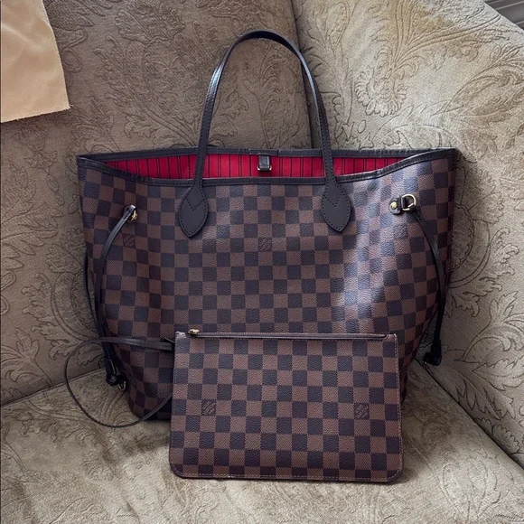 Louis Vuitton Neverfull Tote with Matching Wristlet - Picture 1 of 16